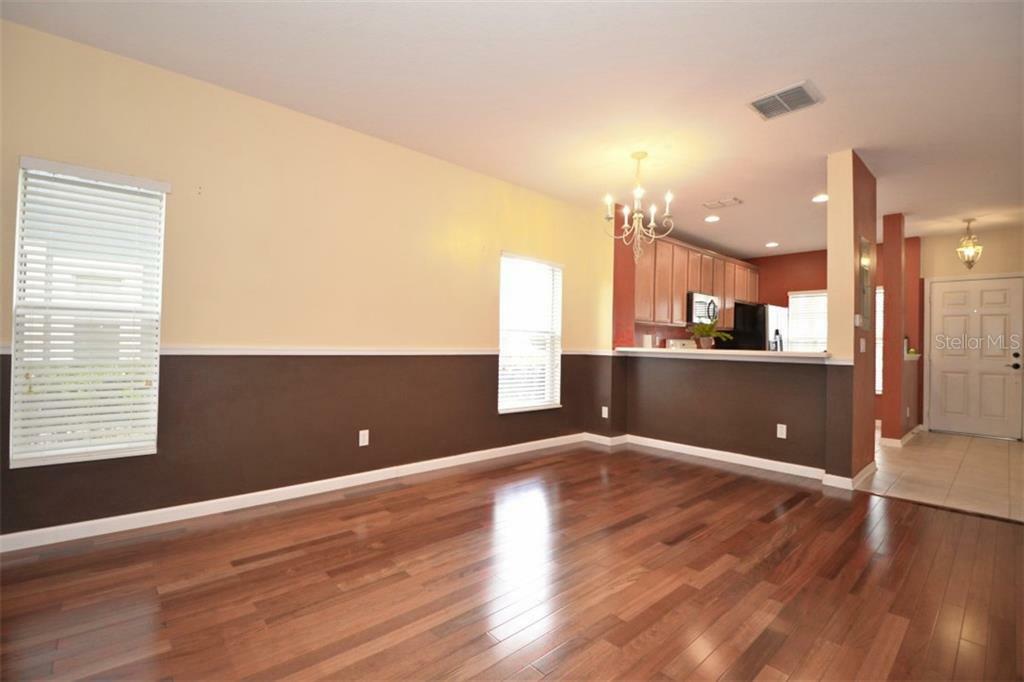 Property Photo:  3321 Wilshire Way Road 6  FL 32829 