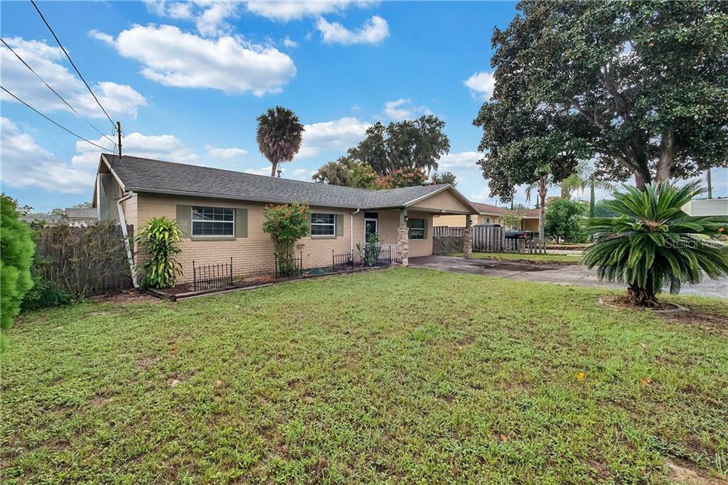 Property Photo:  1302 Lancaster Avenue  FL 34748 