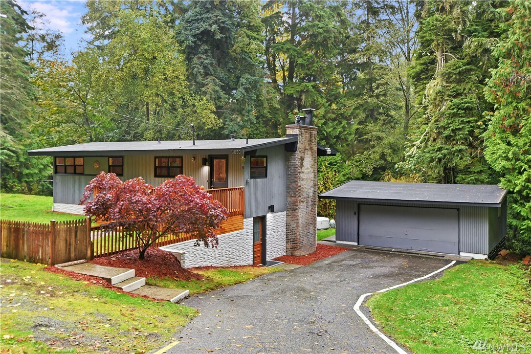 Property Photo:  11830 Clearview Dr  WA 98026 