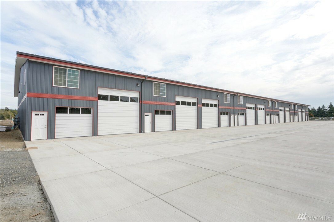 Property Photo: 1943 Baltic Wy D106 WA 98248