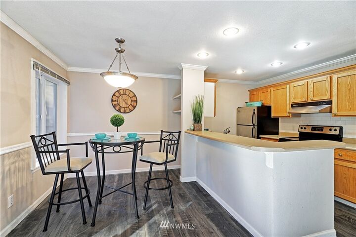 Property Photo: 31500 33rd Place SW E101 WA 98023