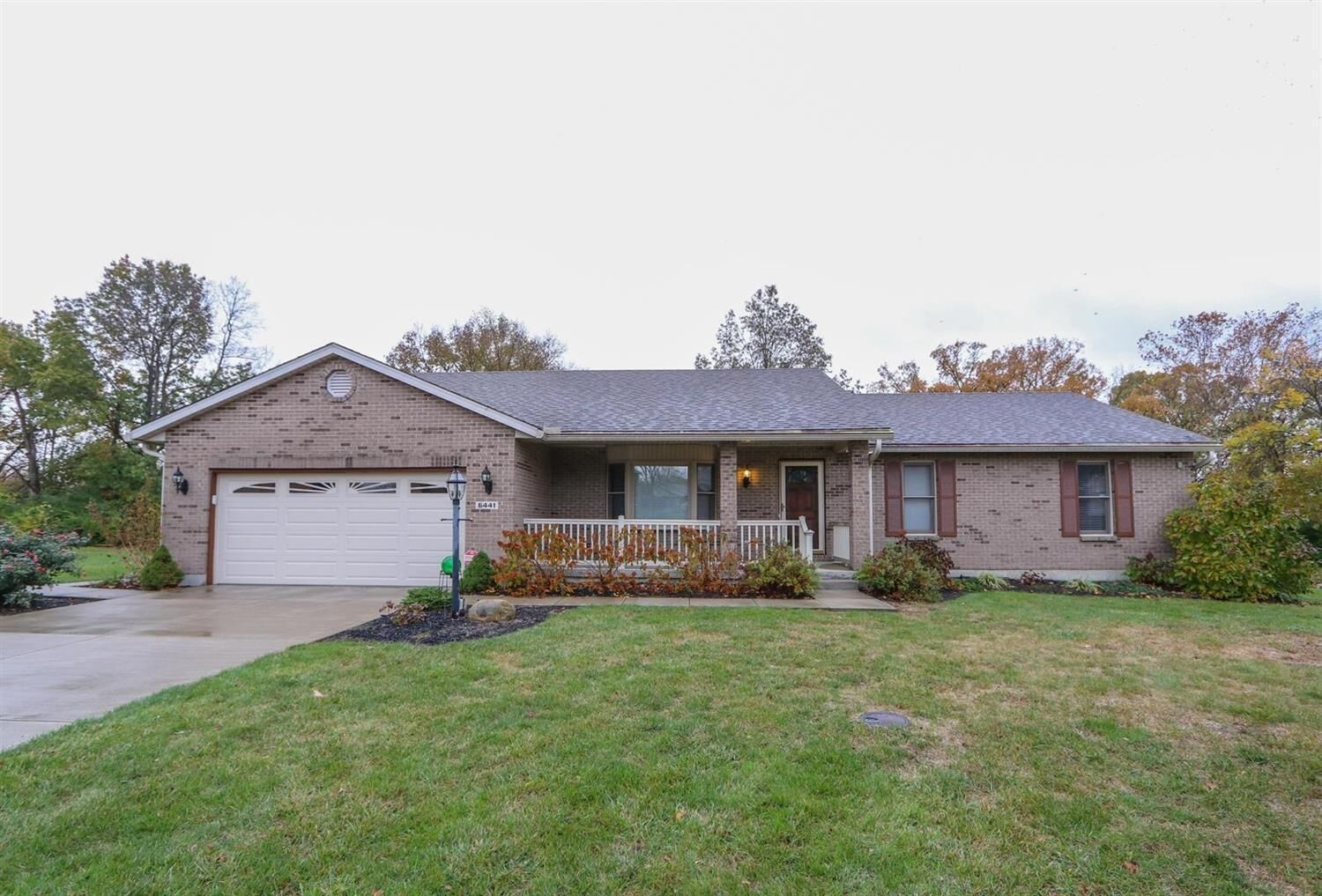 Property Photo: 6441 Sharps Ridge Ct OH 45011