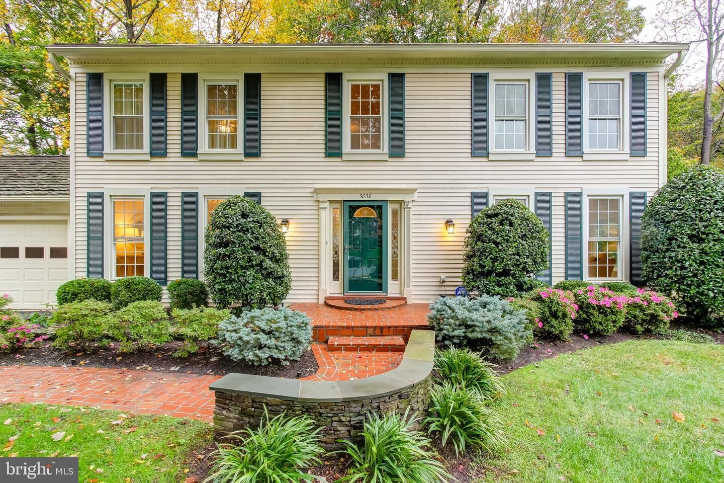 Property Photo: 5858 Colfax Avenue VA 22311