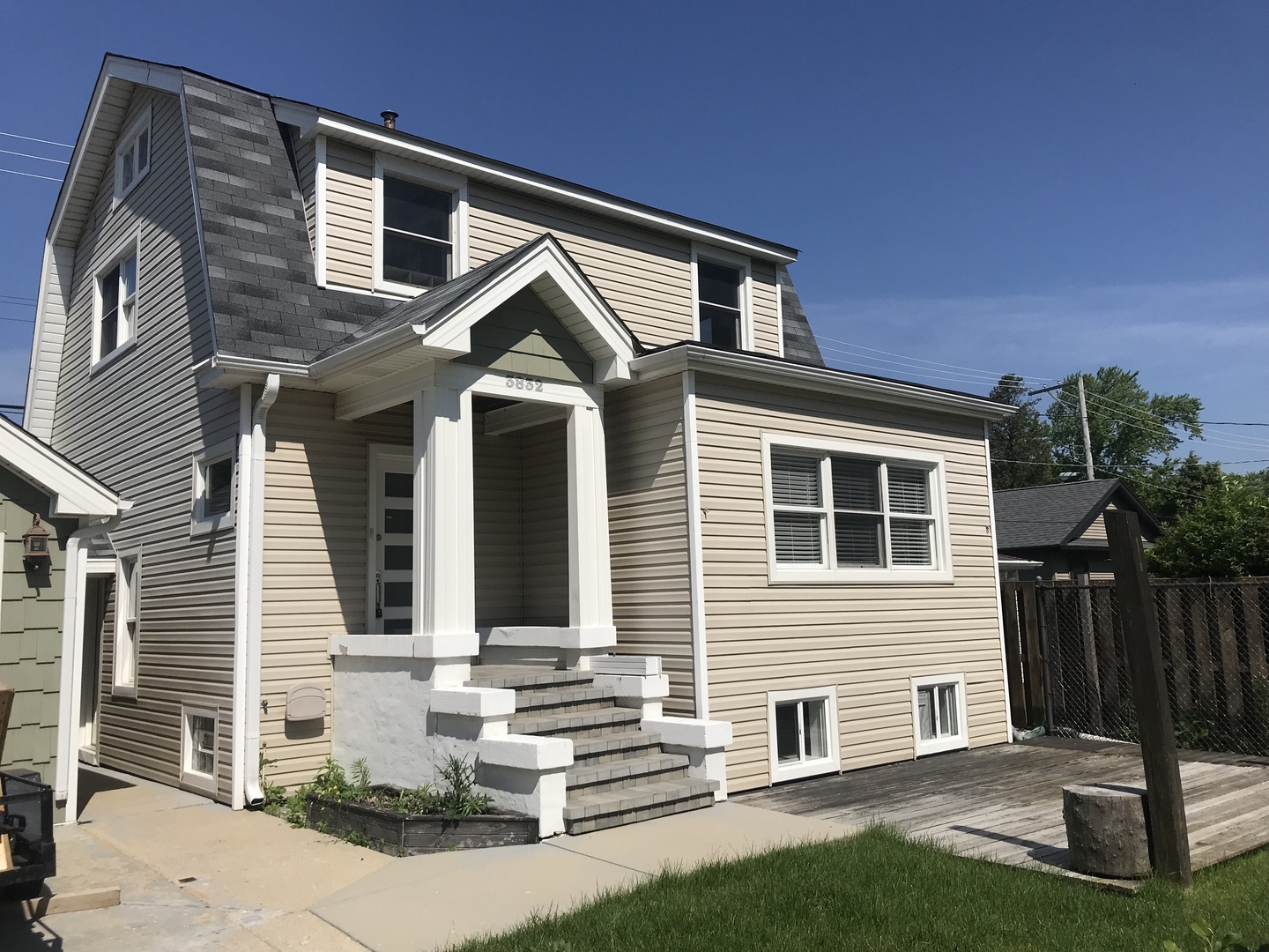 Property Photo: 3832 North Paris Avenue IL 60634