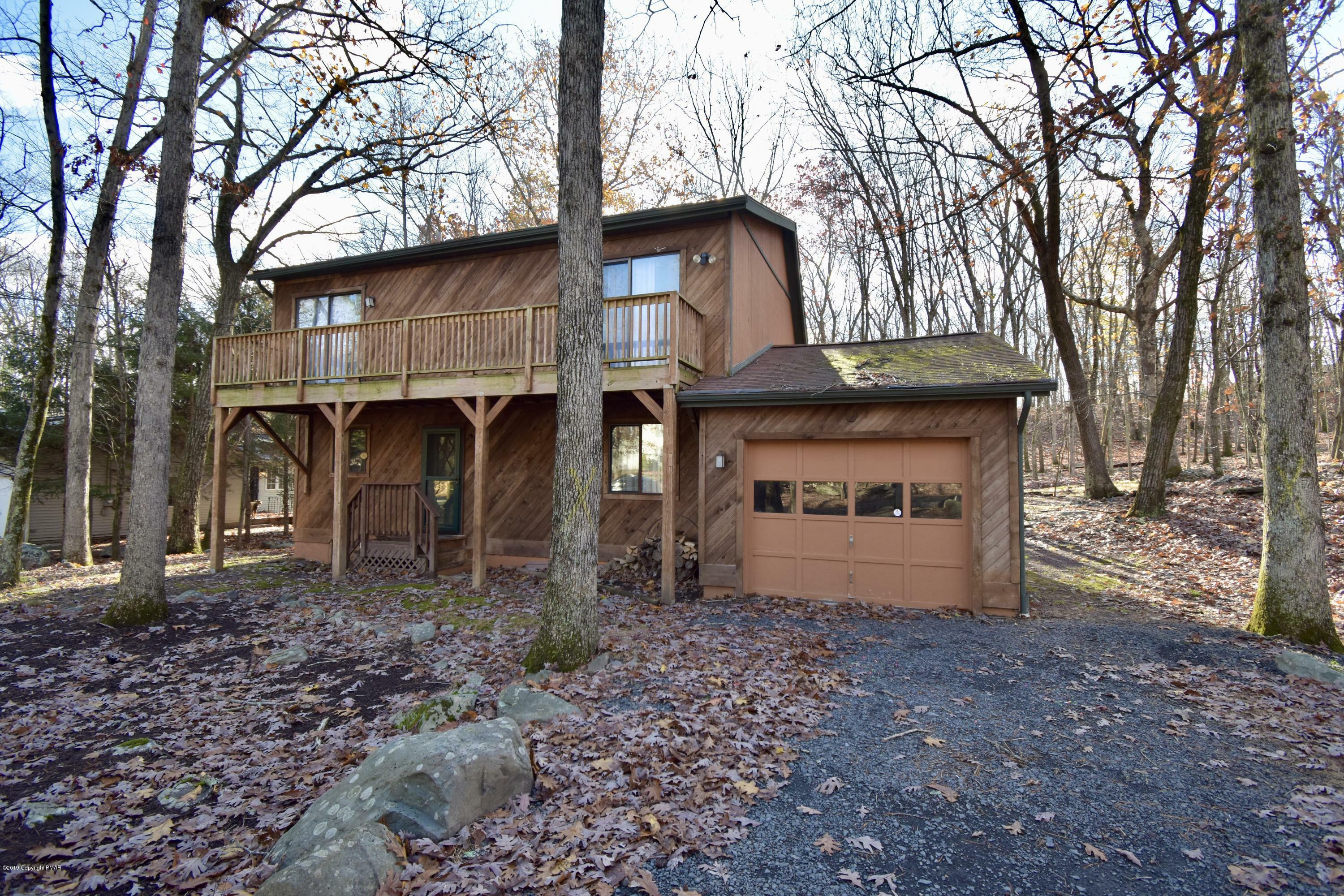 Property Photo: 1320 Kensington Drive PA 18301