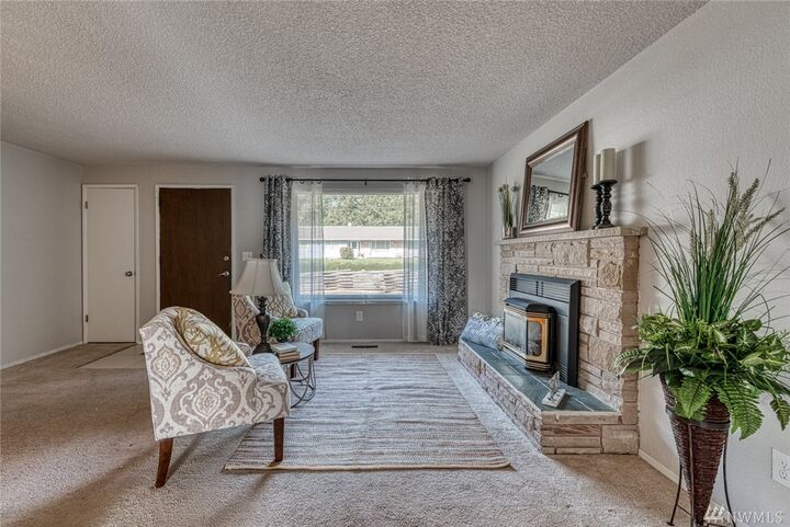 Property Photo:  3902  55th Street Ct NW  WA 98335 