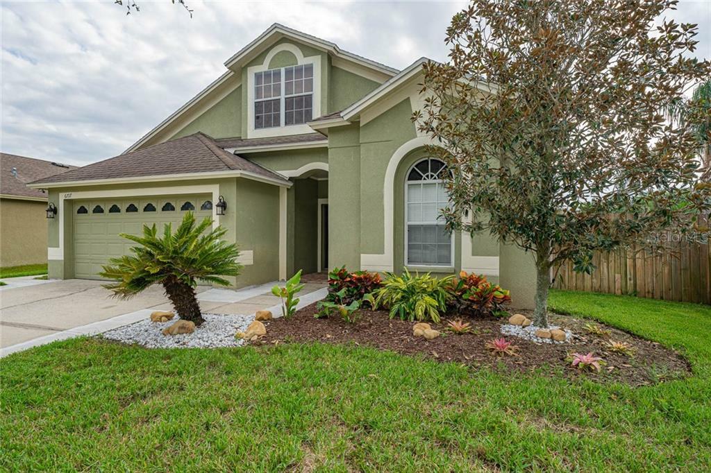 Property Photo:  6717 Guilford Crest Drive  FL 33572 