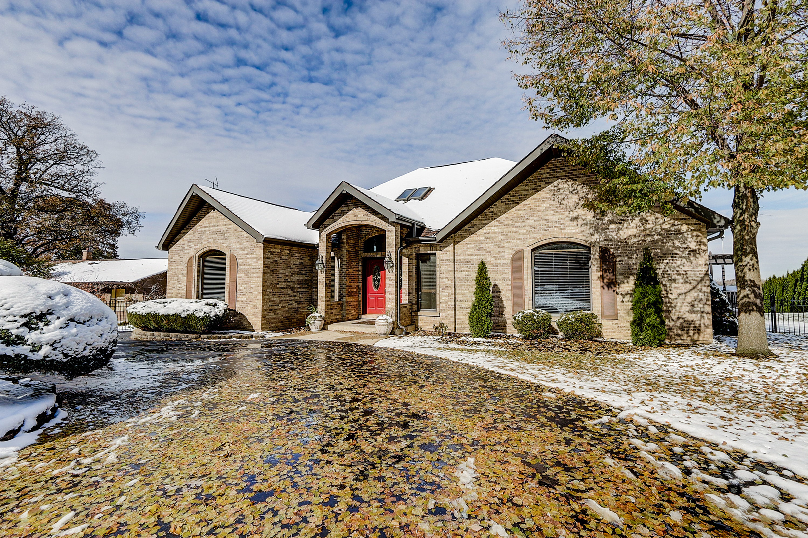 Property Photo:  244 Lippincott Lane  IL 60020 
