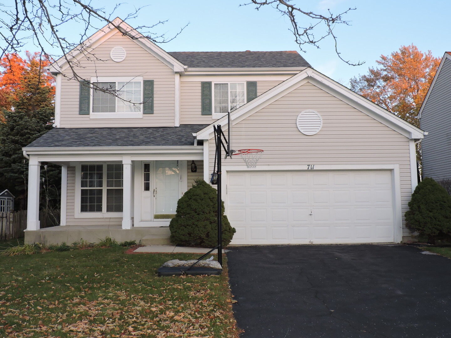 Property Photo: 711 Violet Circle IL 60540