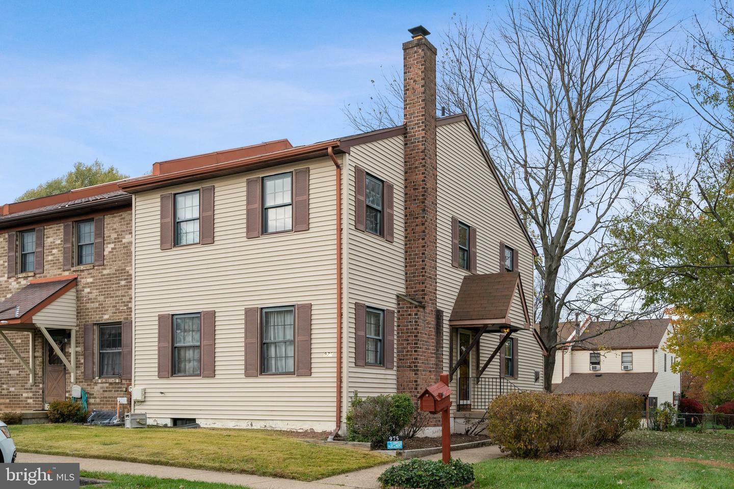 Property Photo:  975 Beechwood Place  PA 18974 