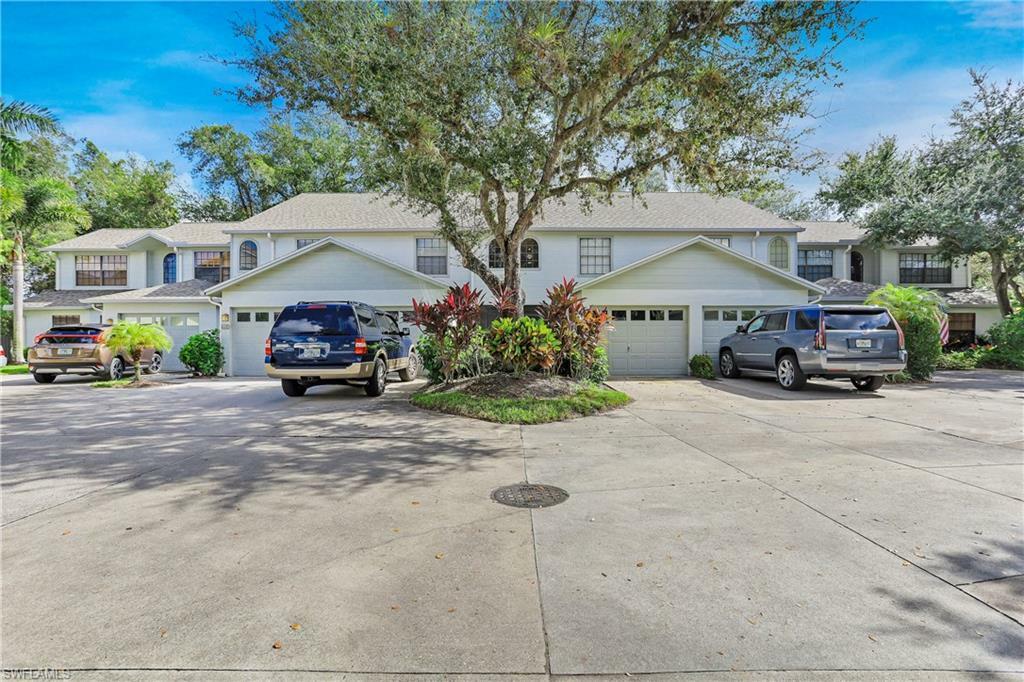 Property Photo:  820 Meadowland Dr D  FL 34108 