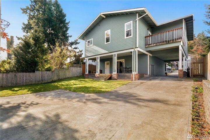 Property Photo:  13522  Burke Avenue N  WA 98133 
