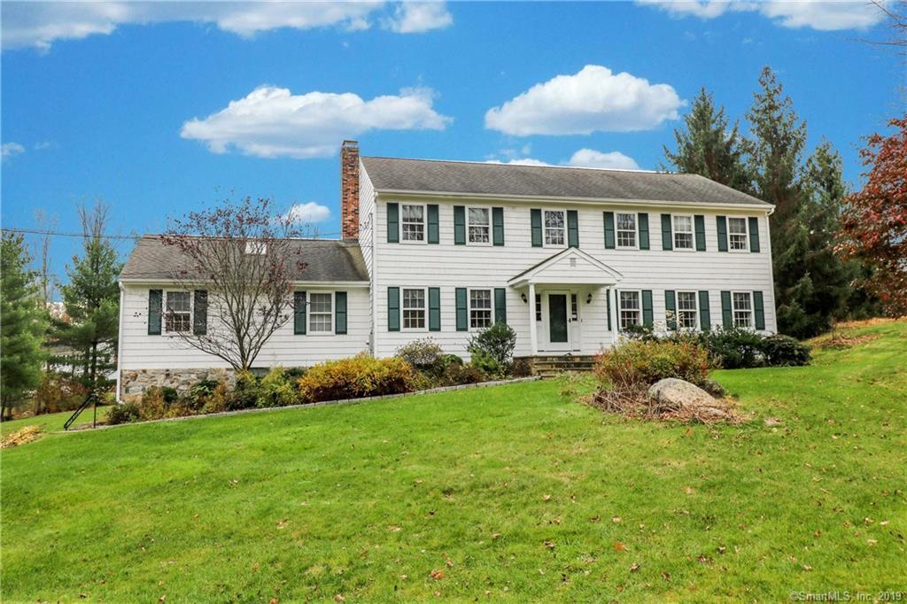 Property Photo:  5 Godfrey Road West  CT 06883 