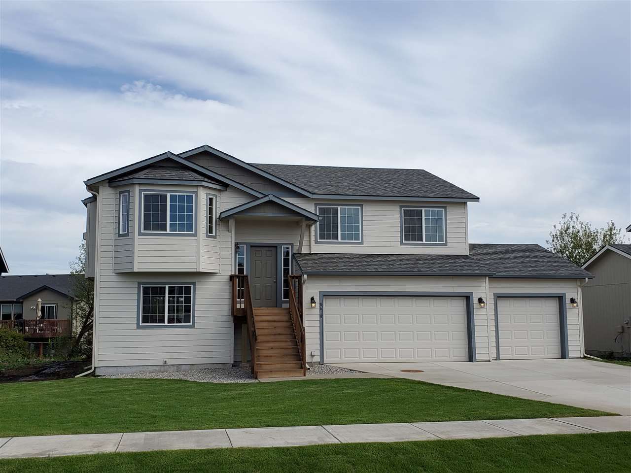 Property Photo:  8618 N Oak St  WA 99208 