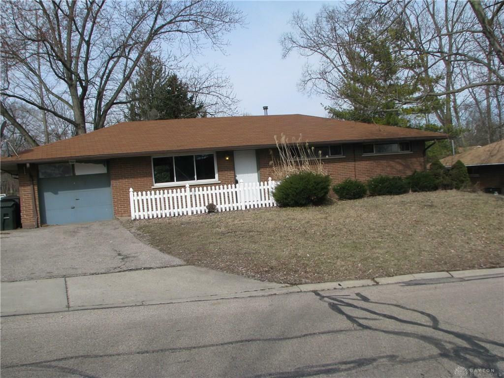 625 Maple Hill Drive  Dayton OH 45449 photo