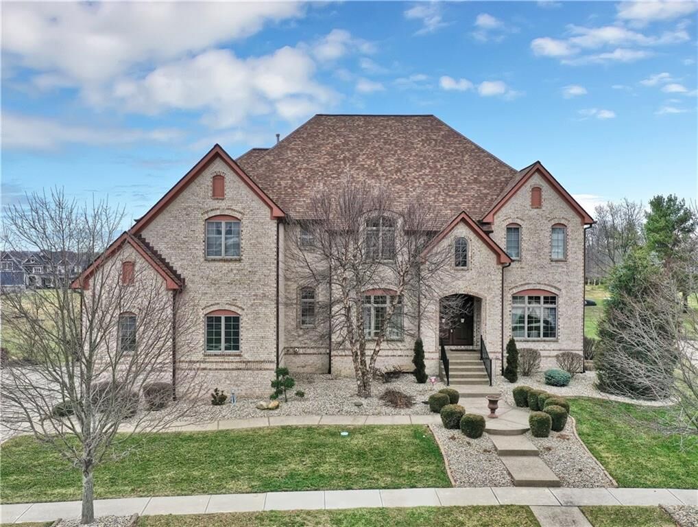 Property Photo:  11569 Bent Tree Court  IN 46077