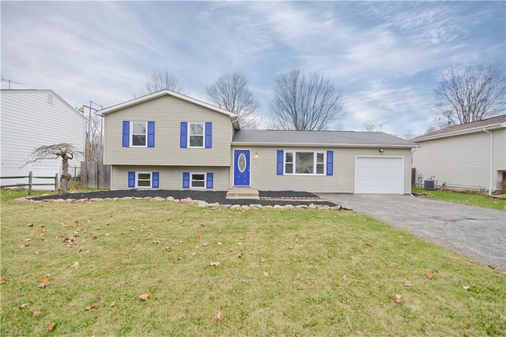 Property Photo: 3138 Malibu Drive SW OH 44481