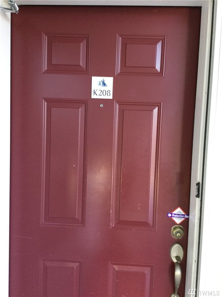 Property Photo: 5400 Harbour Pointe Blvd K208 WA 98275