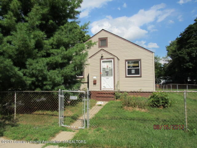 Property Photo:  1550 Roosevelt Avenue  MI 48915 