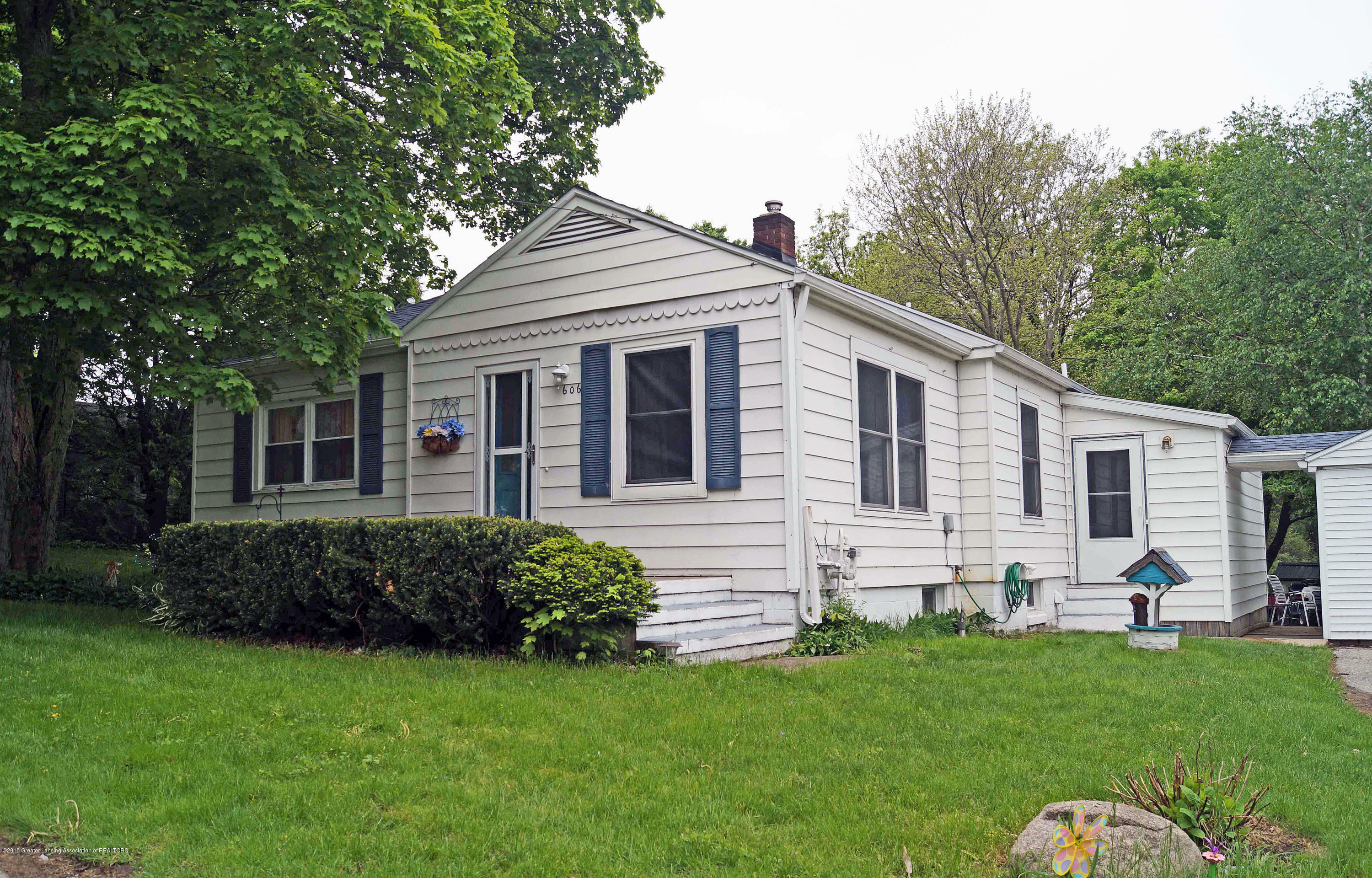 Property Photo:  606 S Bridge Street  MI 48820 