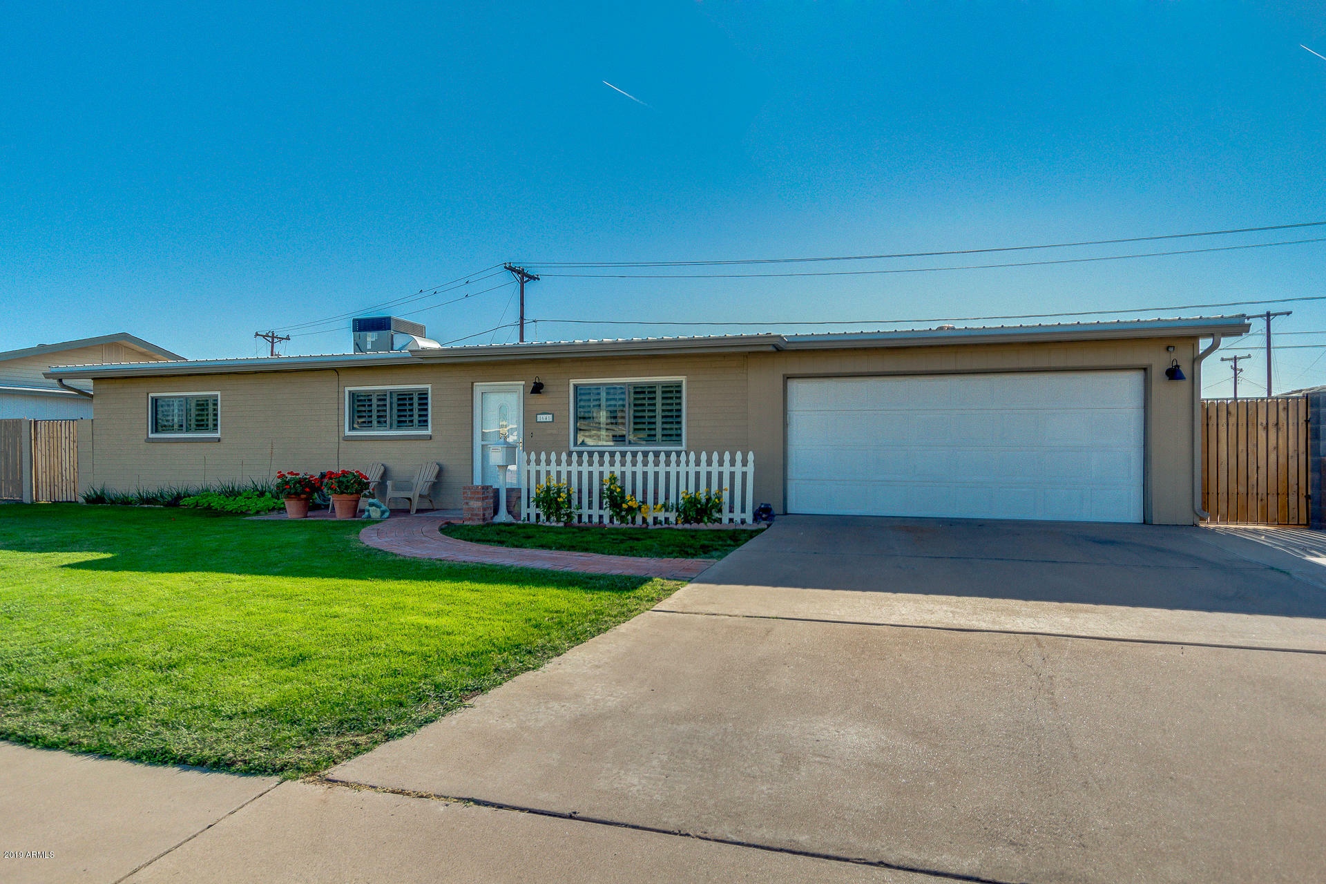 Property Photo:  1641 W 7th Place  AZ 85201 