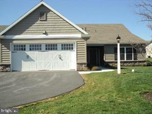 Property Photo:  91 Springhaven Court  PA 17078 