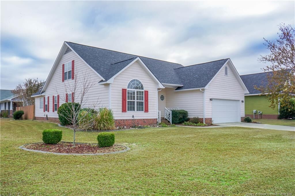 Property Photo:  5603 Walking Trail Way  NC 28348 