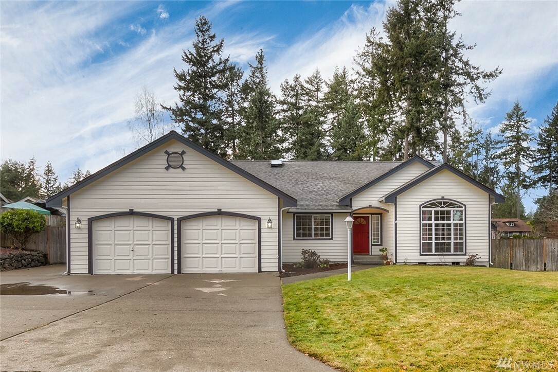 Property Photo:  8002 89th Ave SW  WA 98498 