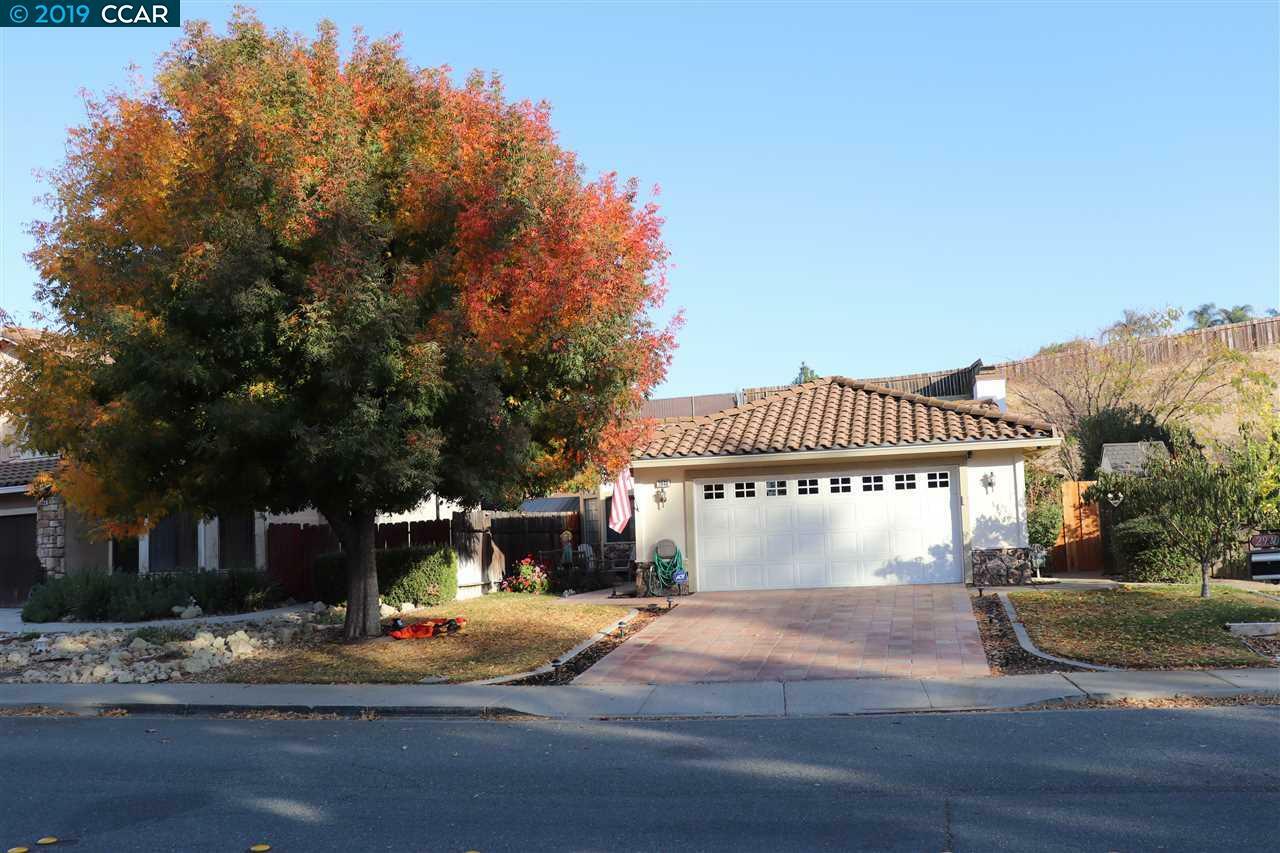 Property Photo:  2940 Morro Dr  CA 94531 