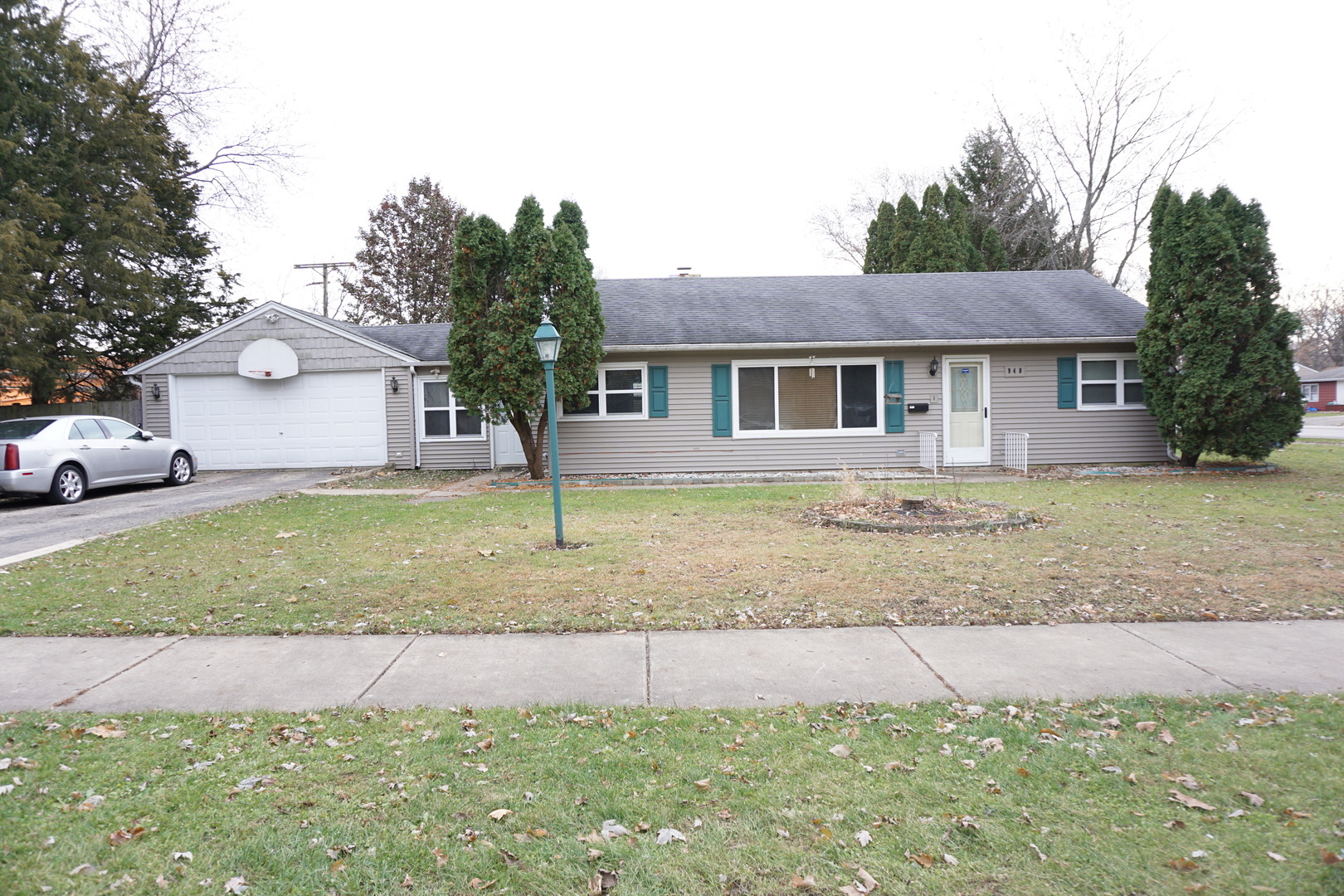 Property Photo:  948 New Haven Avenue  IL 60506 