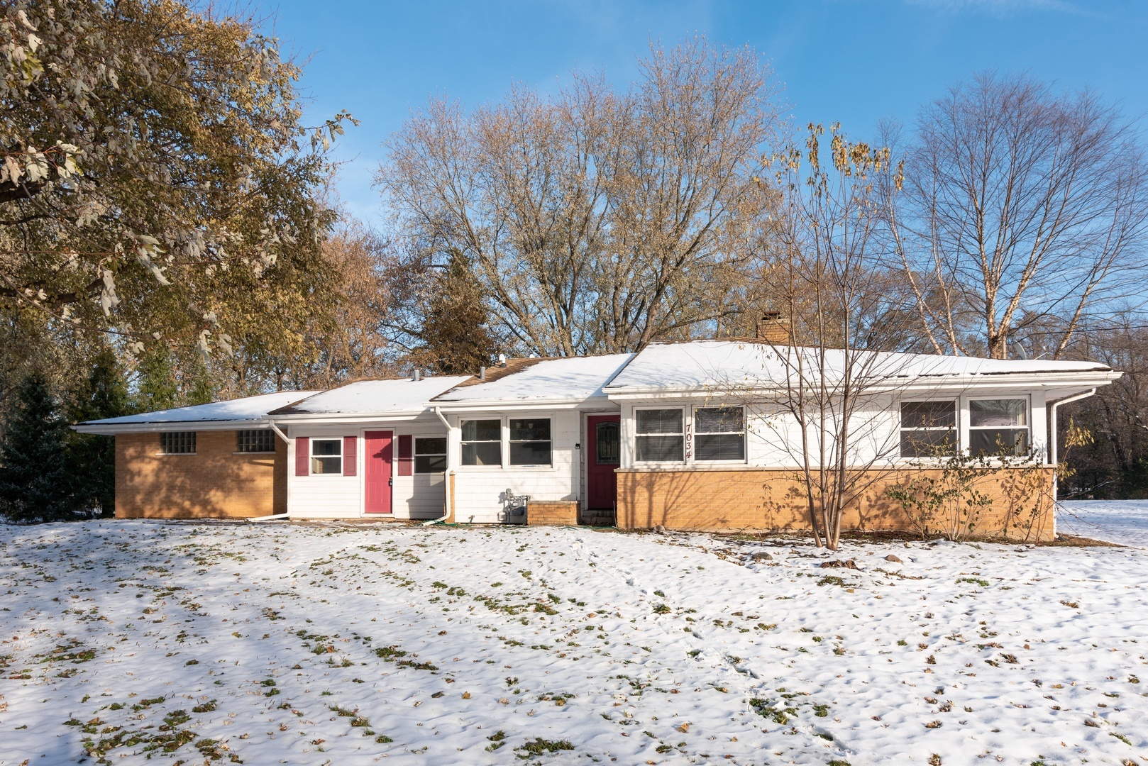 Property Photo:  7034 North Willow Springs Road  IL 60047 