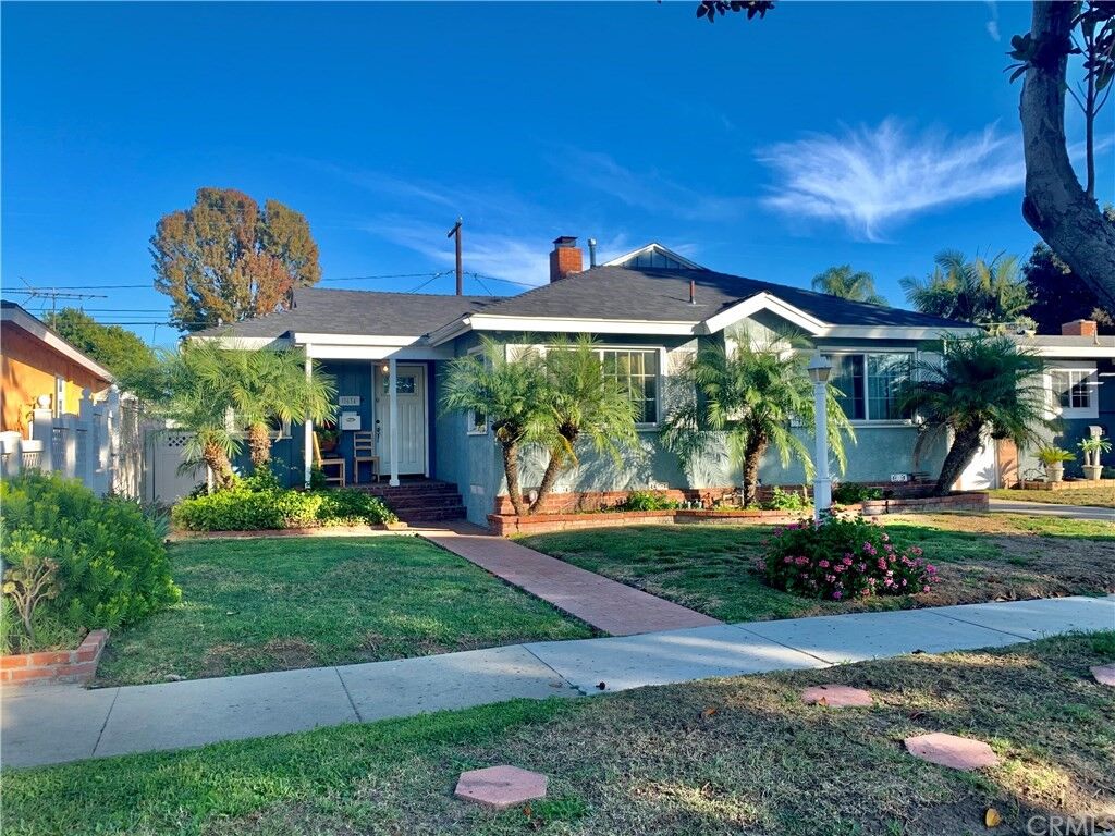 Property Photo: 3634 Woodruff Avenue CA 90808