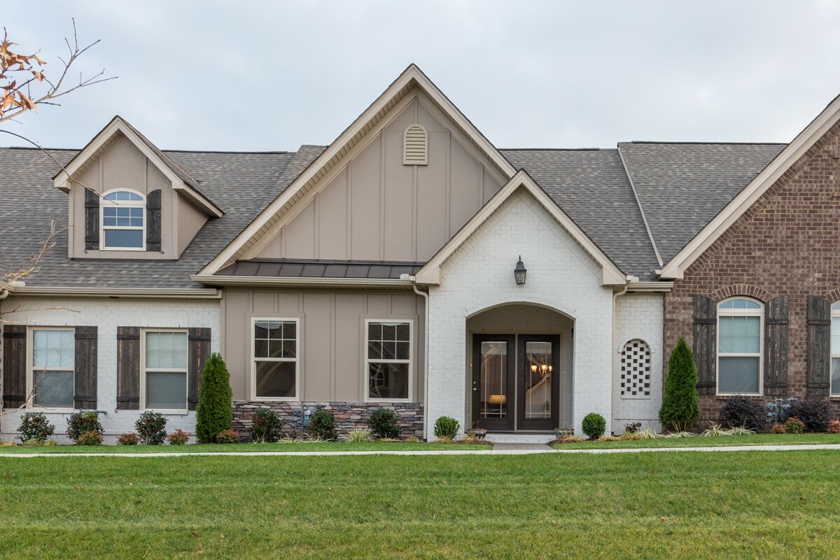 Property Photo: 273 Bellingdon Dr TN 37066