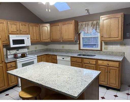 Property Photo: 7 Boulder Way MA 01505