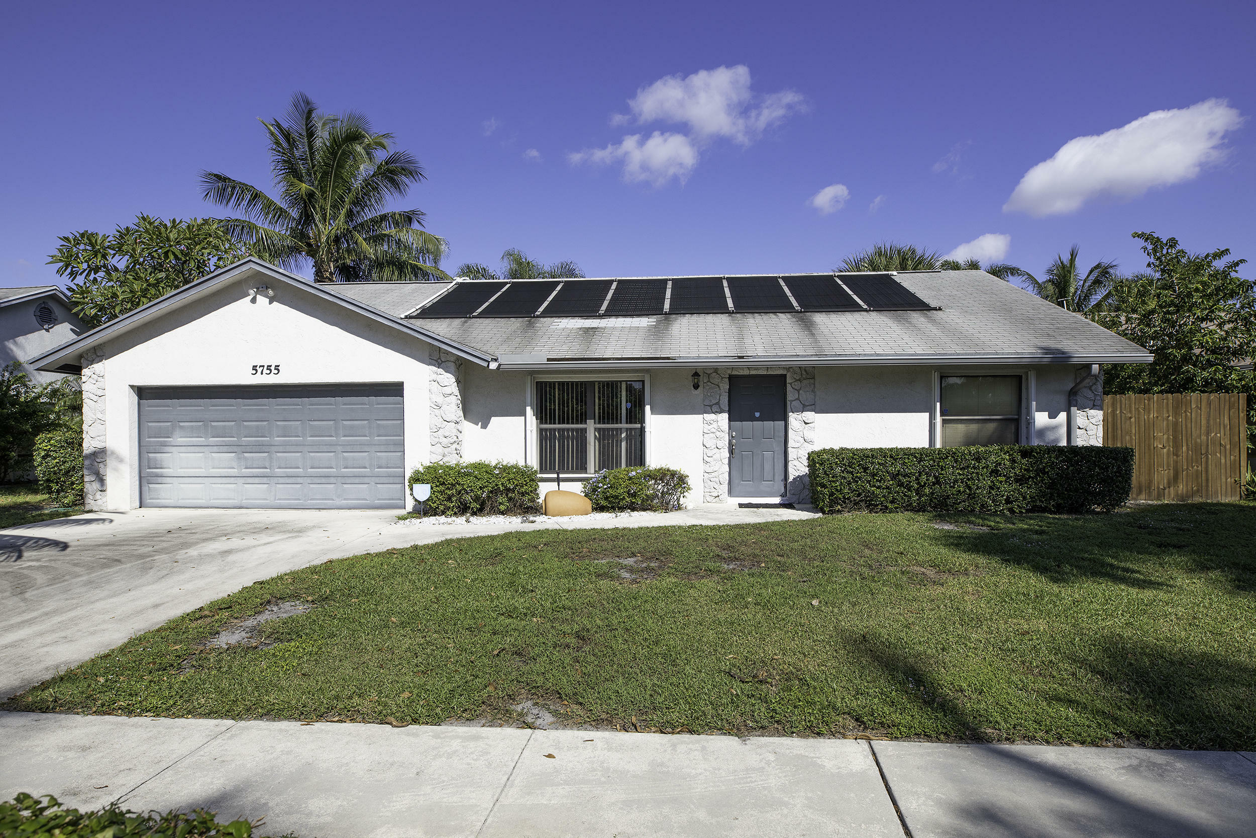 Property Photo:  5755 Autumn Ridge Road  FL 33463 