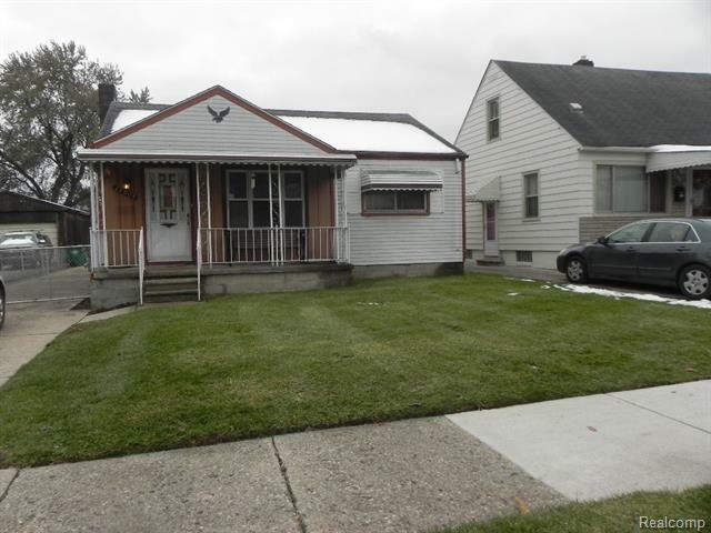 Property Photo:  28805 Beechwood Street  MI 48135 