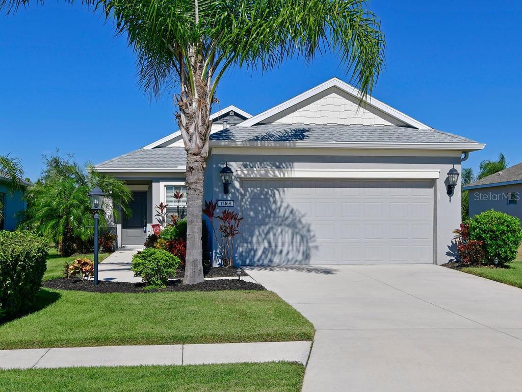 Property Photo: 12168 Longview Lake Circle FL 34211