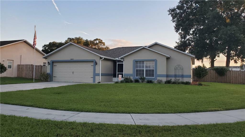 Property Photo:  7220 Highland Loop  FL 33541 