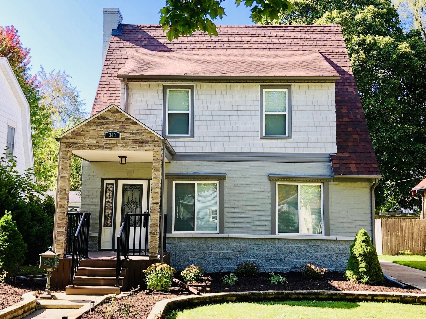 Property Photo: 343 South Commonwealth Avenue IL 60506