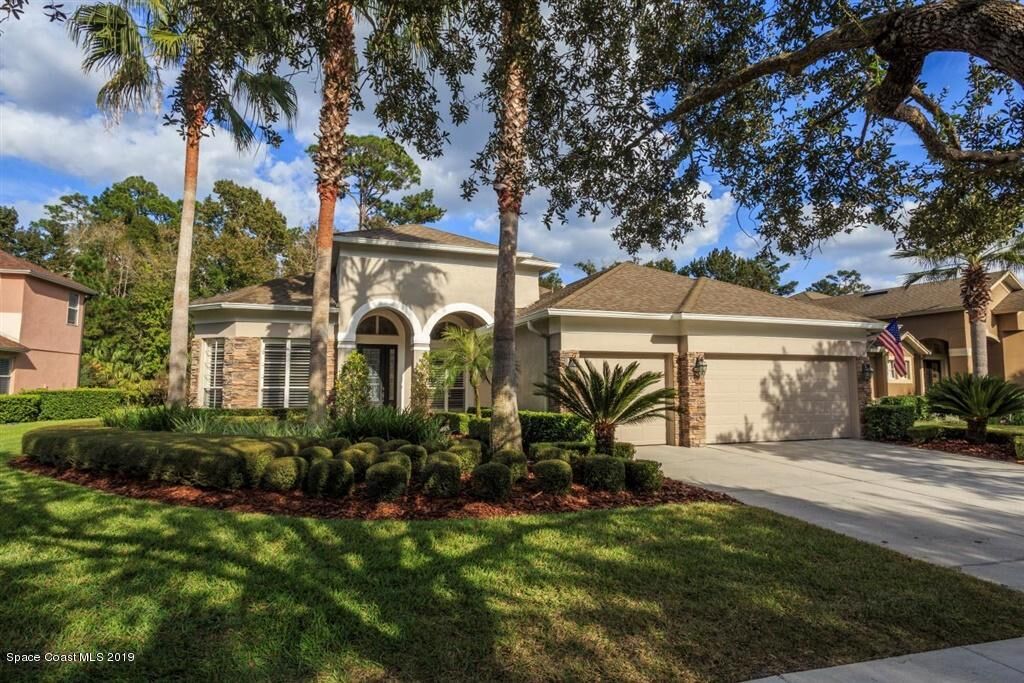 Property Photo:  5579 Whispering Woods Point  FL 32771 