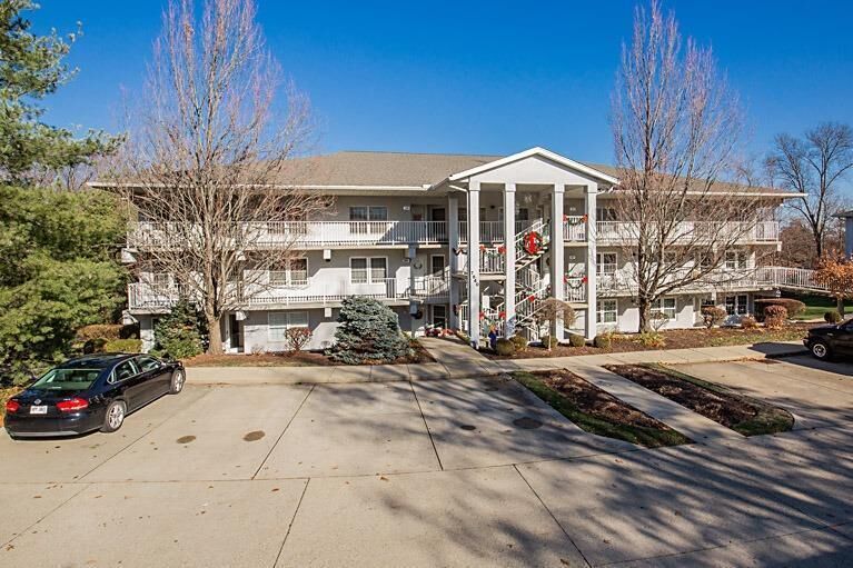 Property Photo:  7640 Cheviot Rd 201  OH 45247 