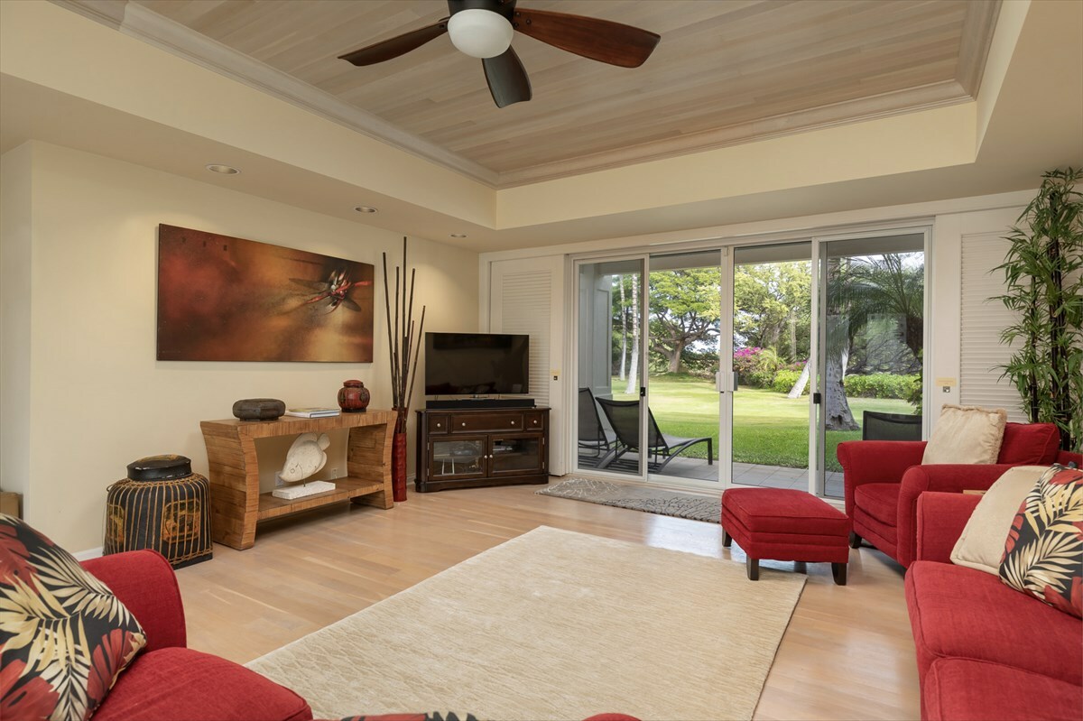 Property Photo:  68-1375 Pauoa Rd J1  HI 96743 