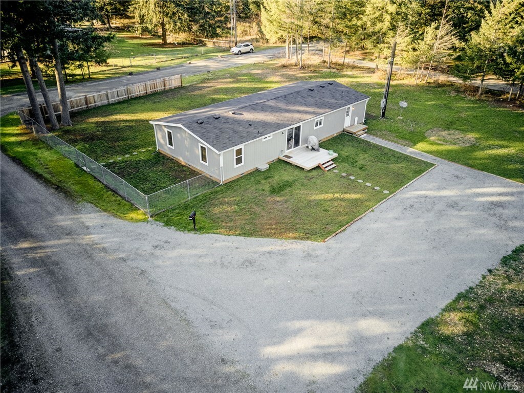 Property Photo: 8815 215th St Ct E WA 98338