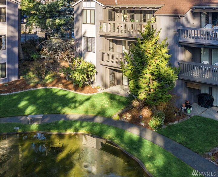 1629 NE 143rd Street J4  Seattle WA 98125 photo