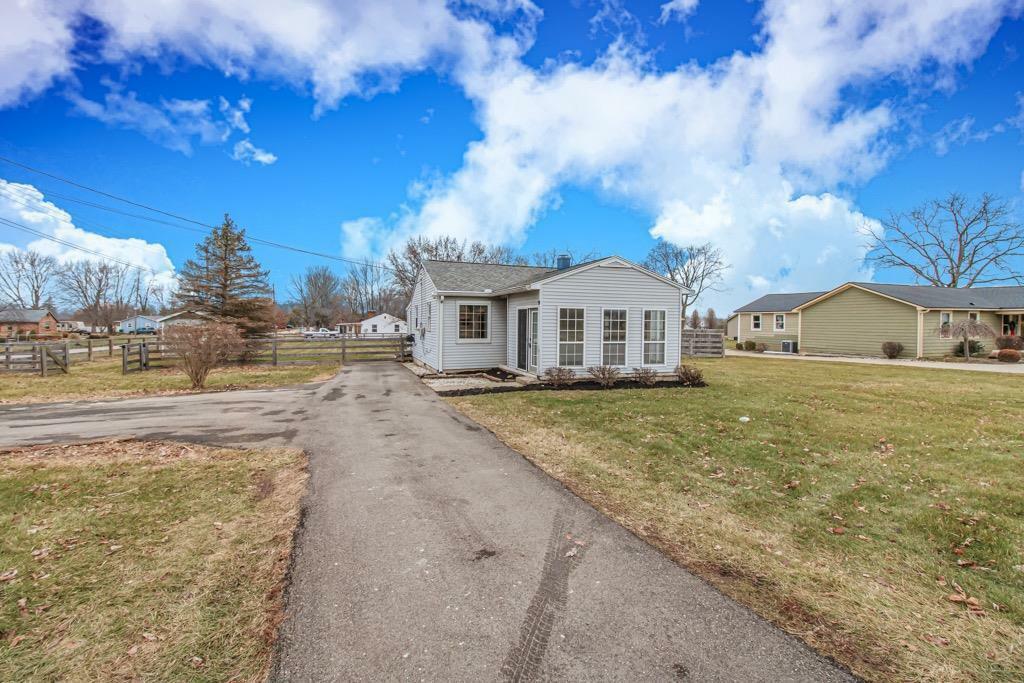 Property Photo:  230 E Pekin Rd  OH 45036 