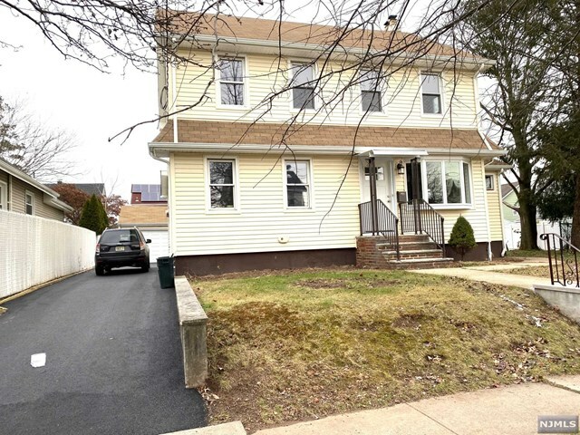 Property Photo:  515 Harding Avenue 1  NJ 07071 