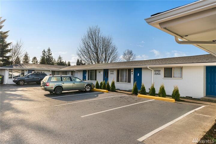 Property Photo:  2301 F Street SE  WA 98002 
