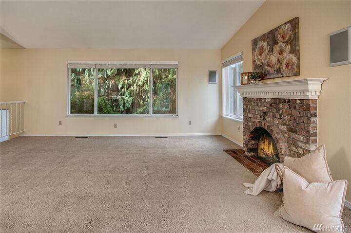 Property Photo:  4104 169th Ct NE  WA 98052 