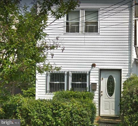 Property Photo:  813 52nd Street NE  DC 20019 