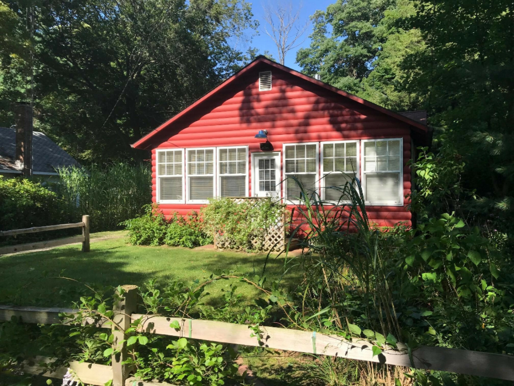Property Photo: 951 Lake Street MI 49090
